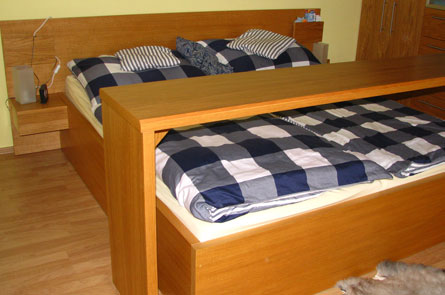 Manželská postel