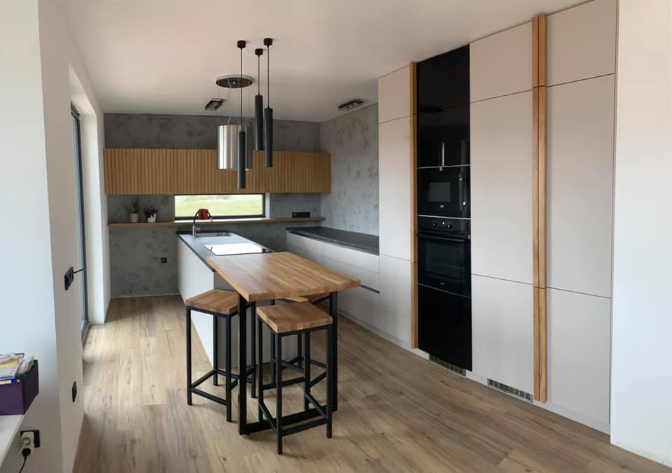 Kuchyň vyrobená dle návrhu architekta